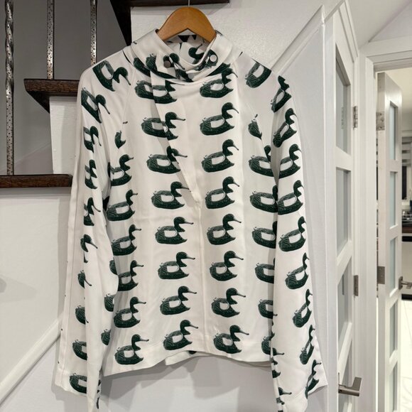 BNWT Authentic Burberry Duck Blouse size US 6 - Picture 2 of 8